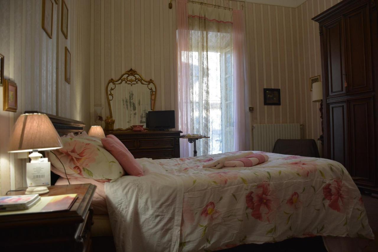 Scappo In Umbria, La Casa Del Duomo Apartman Amelia Kültér fotó